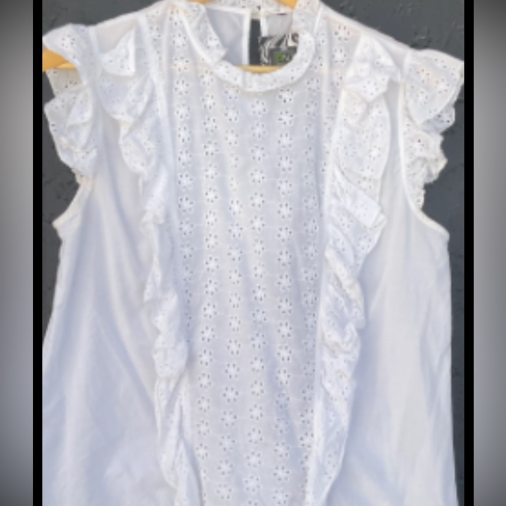 Elegant White Lace Ruffle Top - Picture 1 of 3